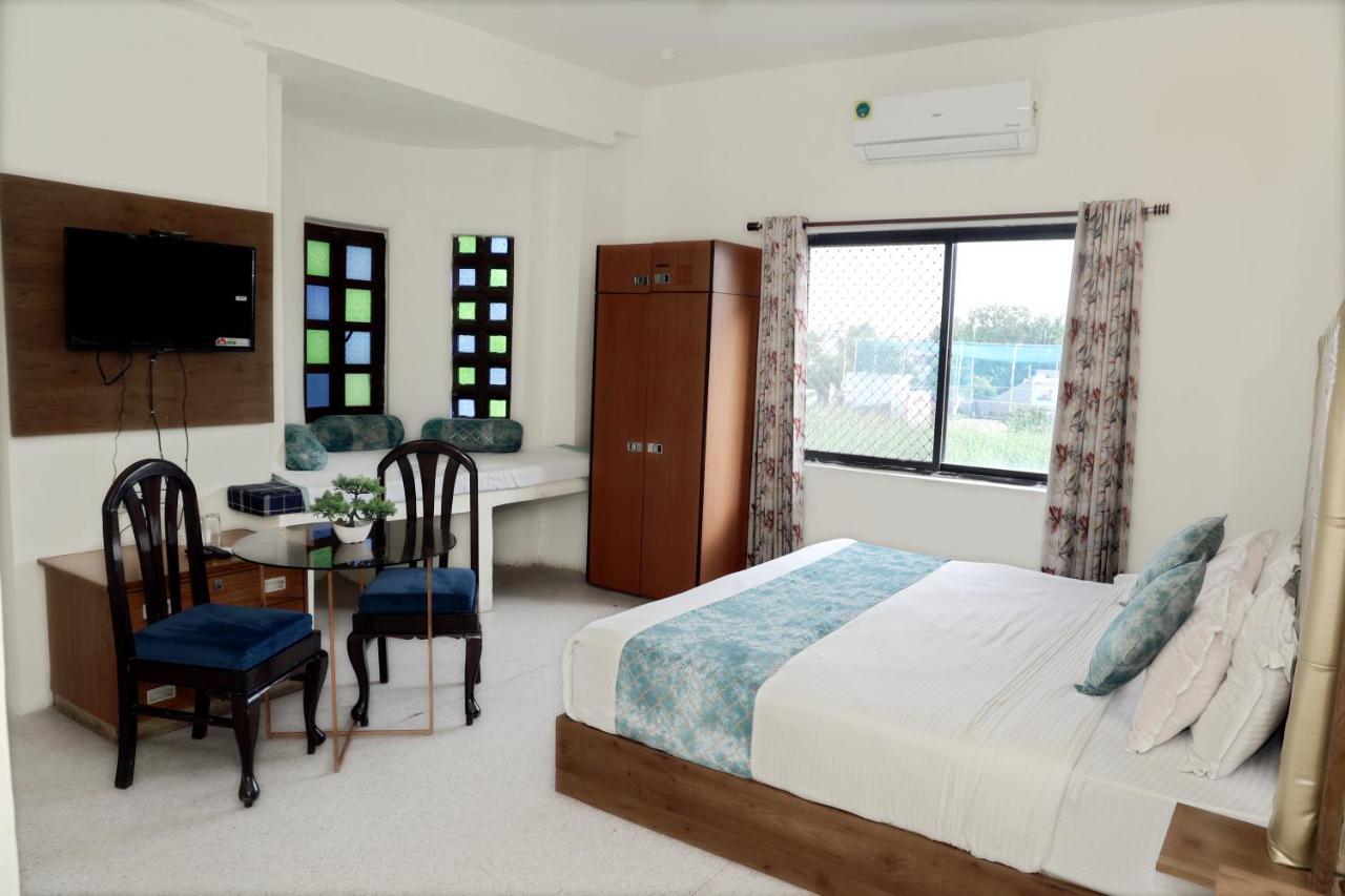 Hotel Tree Of Heaven Udajpur Zewnętrze zdjęcie